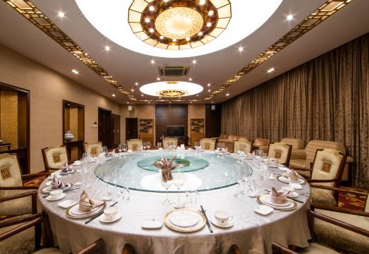 Lu Hong Hotel Hotel Overview