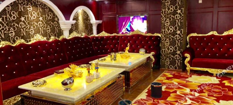 龙泉大酒店(文山七花广场民族村店)图片