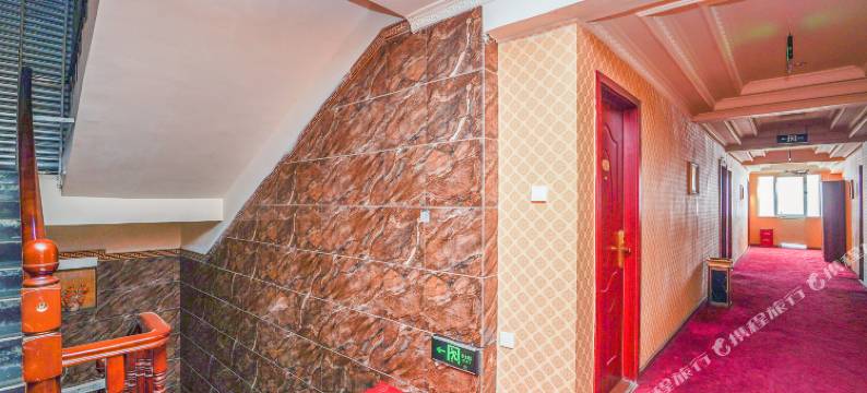 OYO成都聚友宾馆图片