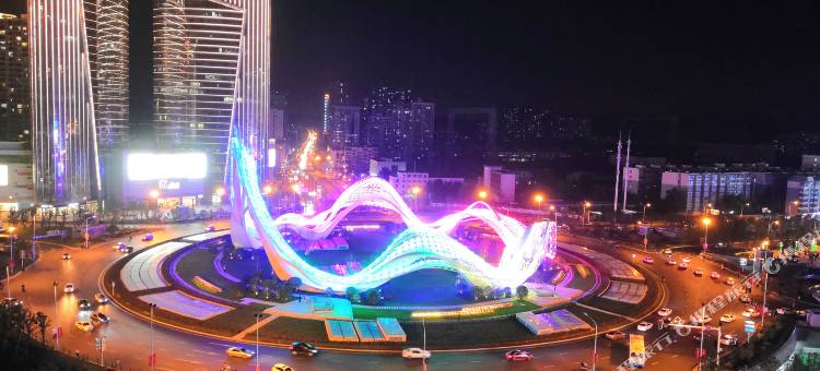 途皮士青年旅舍(武汉光谷广场地铁站店)图片