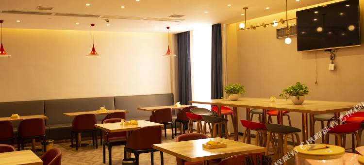 柏曼酒店(石首湘鄂农贸城店)图片