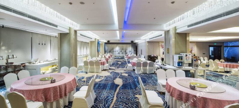 大连日月潭大酒店(大连火车站店)图片