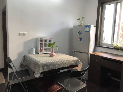 上海旅伴民宿(9号店)