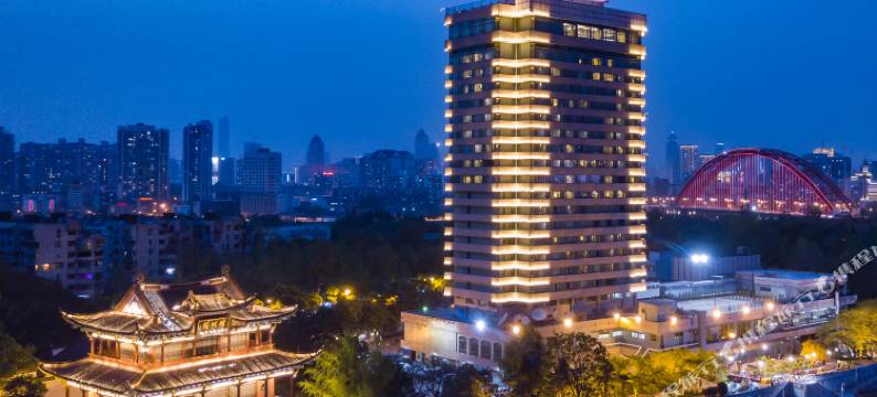 武汉晴川假日酒店图片