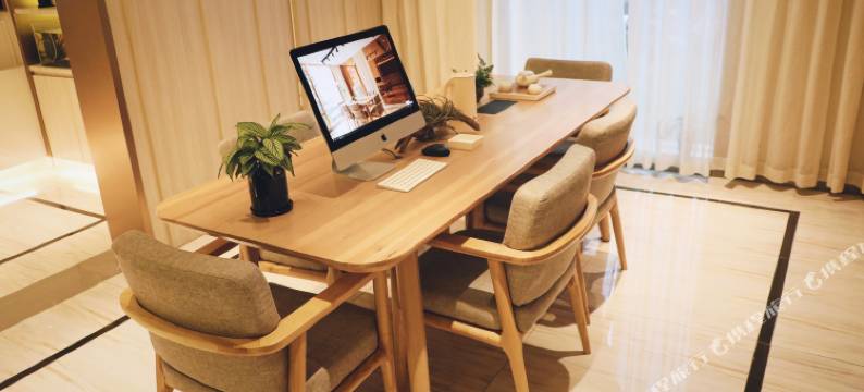 M设计师酒店(成都建设路电子科技大学沙河校区店)图片