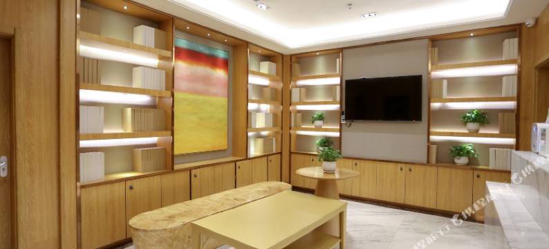 郁金香精品酒店(十堰二堰太和医院店)图片