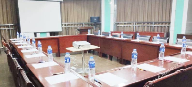 温馨99商务酒店(南昌红谷滩秋水广场店)图片