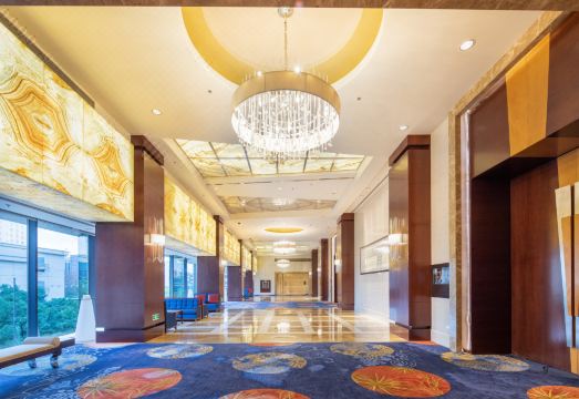 Courtyard by Marriott Hangzhou WulinHotel Overview