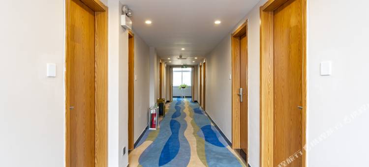 天地仁和连锁酒店(济南和谐广场儿童医院店)图片