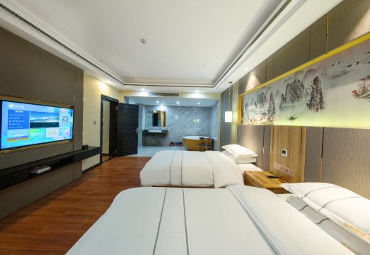 佳丽娜酒店（德宏芒市广场机场店）