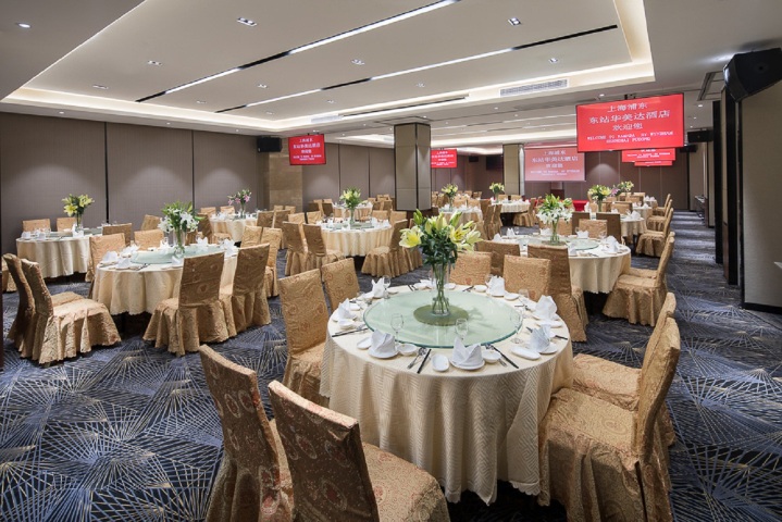 Ramada Shanghai Pudong International Airport East StationOver view