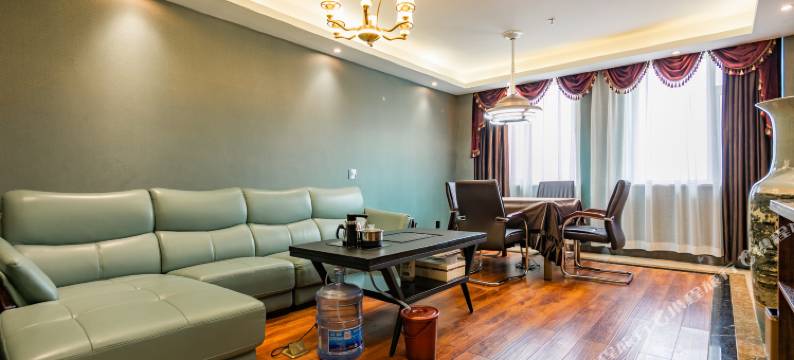 远诚岳庭酒店(兰州砂之船奥特莱斯立达建材城店)图片