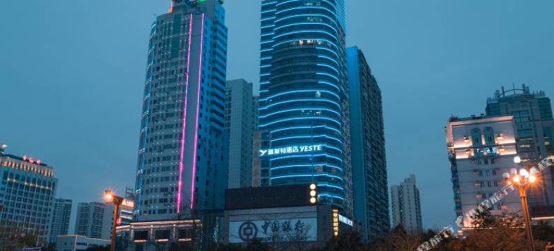 雅斯特酒店(南宁金湖广场地铁站店)图片