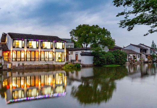Tongli Qingyuan River View Holiday Inn over view