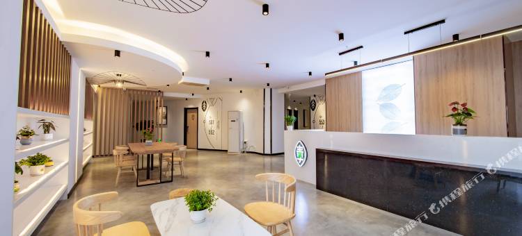 青季酒店(海口骑楼老街南亚广场店)图片