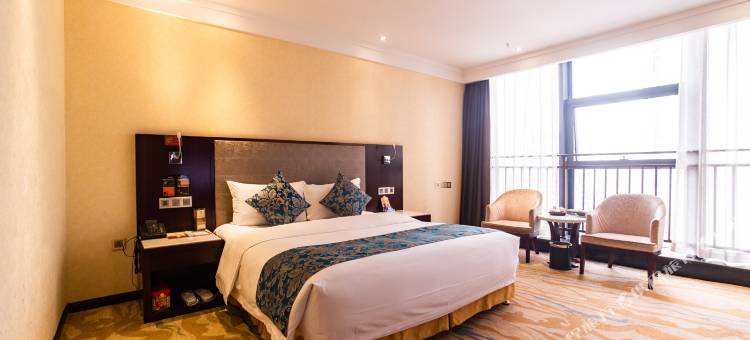 贵州山水大酒店(黔灵山公园北京路地铁站店)图片