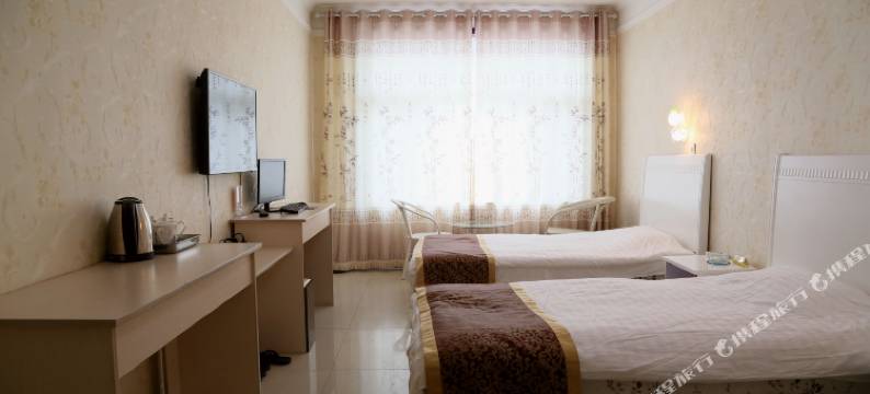 忆家快捷宾馆(沽源新车站店)图片