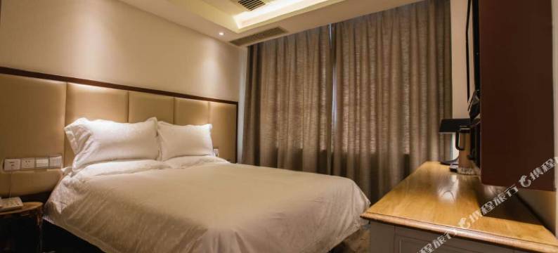 乌鲁木齐华尔云艺术酒店(王家梁地铁站店)图片