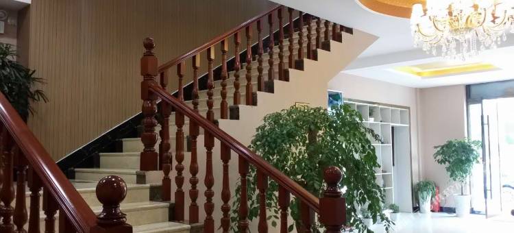 郧西滨河明珠假日酒店图片