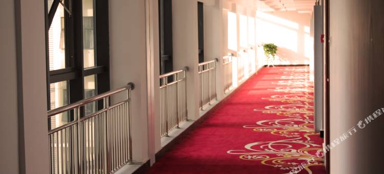 武汉华中师范大学管理教育综合楼图片