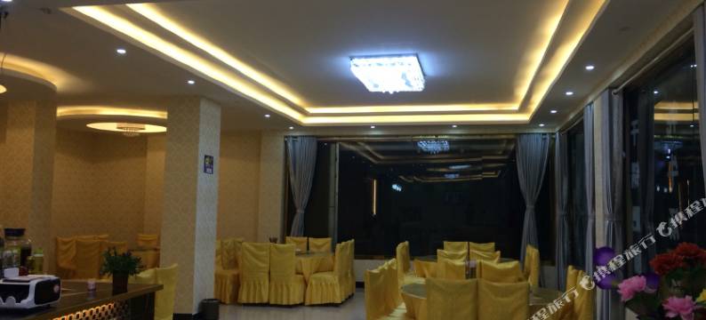 理塘金福商务酒店图片