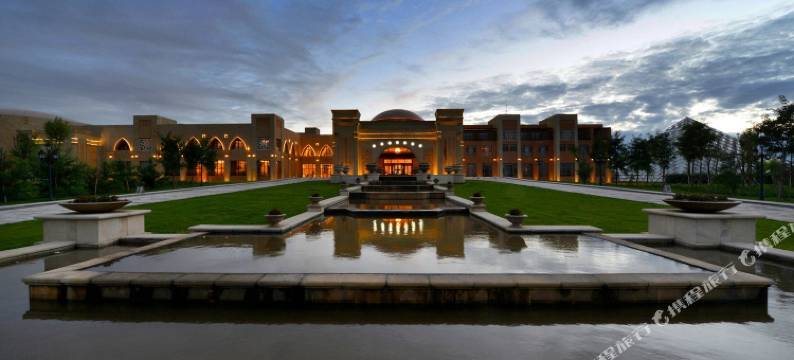 七星湖沙漠酒店图片