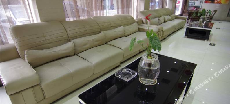 君御酒店(一峰城市广场东商贸店)图片