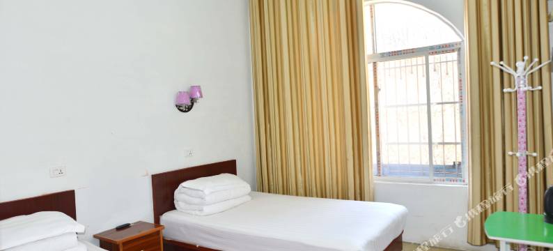 鲁山山门阳光庄园农家院图片