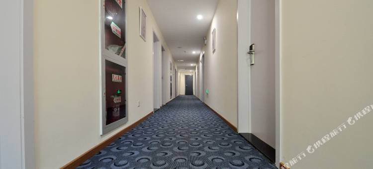 7天连锁酒店(南京将军大道河海大学地铁站店)图片