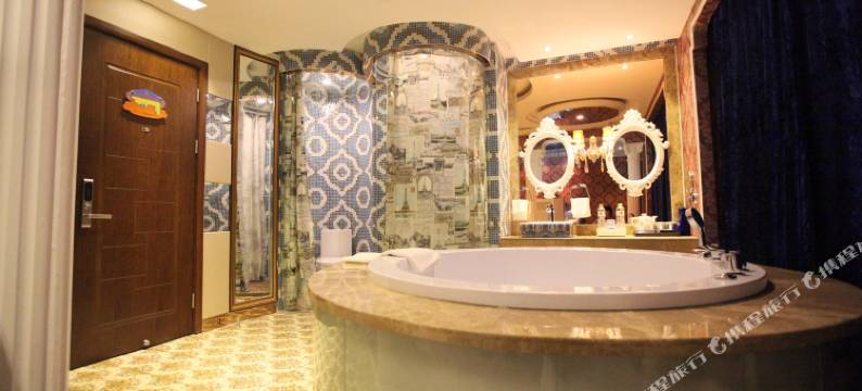 淘元漫居酒店(宁波鄞州万达店)图片