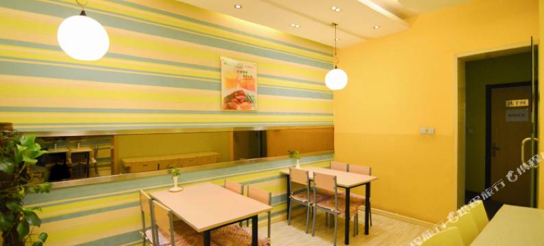 佰林快洁酒店(和平路轻轨站店)图片