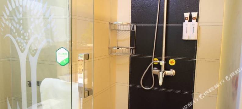 小熊之家连锁酒店(上海川沙地铁站店)图片