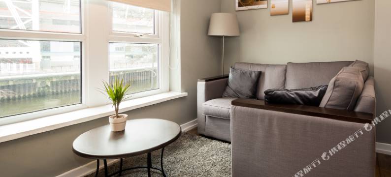 亚伦明智公寓酒店(Aaron Wise Apartments)图片