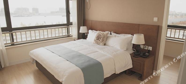 青岛澳波特海景酒店(融创茂朝阳山路地铁站店)图片