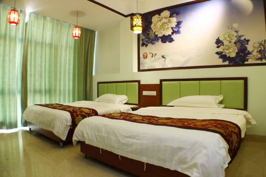 丹霞山荷塘月色客栈