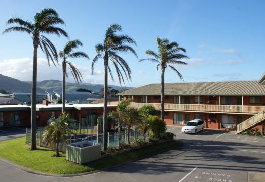 Apollo Bay Motel & Apartments Hotel Overview