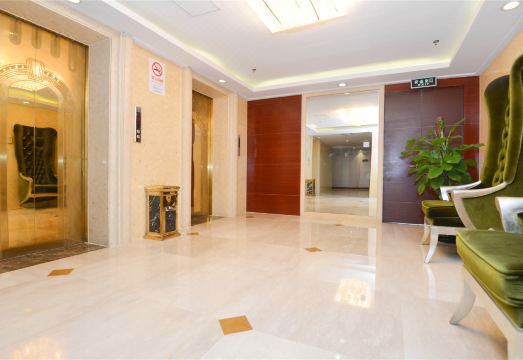 Vienna International Hotel (Shanghai Qiantan World Expo Garden) Hotel Overview