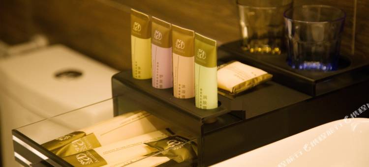 临颍君子阑酒店(南街村景区店)图片