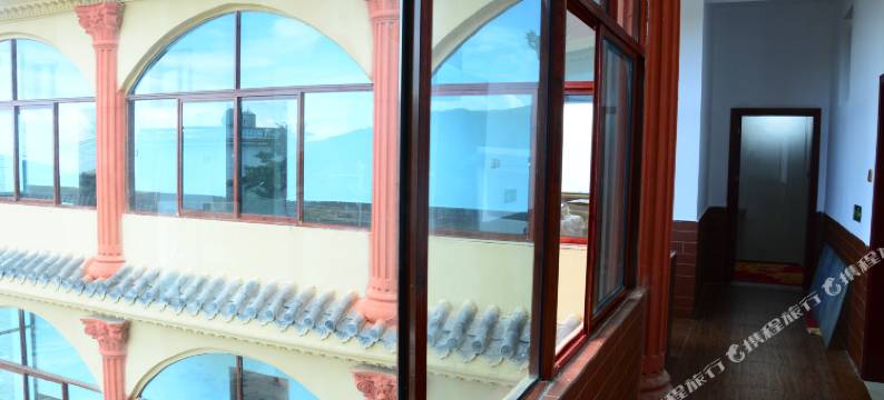 昆明红土人家酒店图片