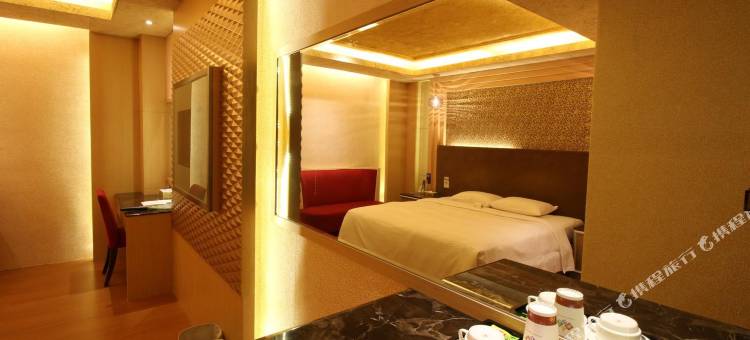 高雄R7环保商旅图片