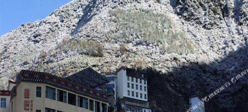 骏怡精品酒店(德钦梅里雪山店)图片