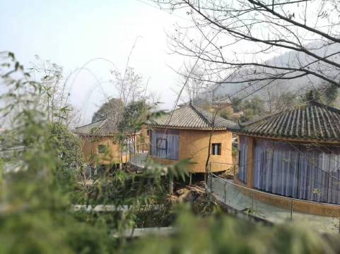 长阳向王寨酒店