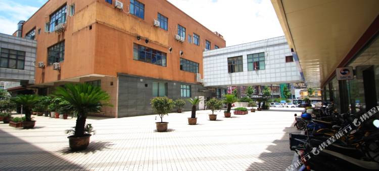 美村连锁酒店(上海国家会展中心店)图片