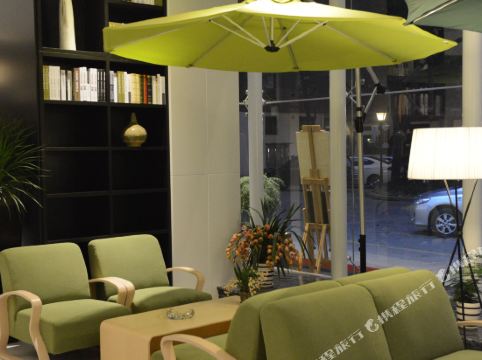 广州蓝雀精品艺术酒店