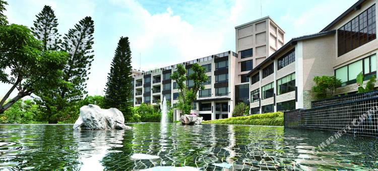 高雄花季度假饭店图片