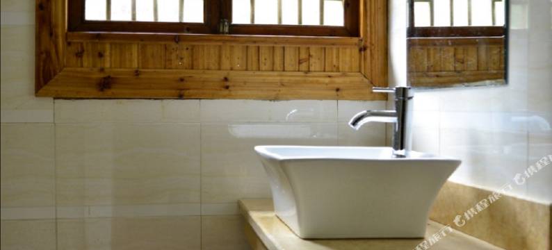 龙胜月夜多耶度假客栈图片