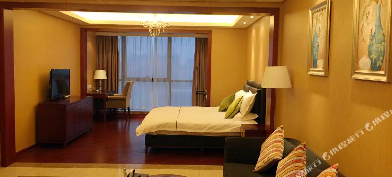 郡特酒店国际公寓(南京金鹰百家湖店)图片