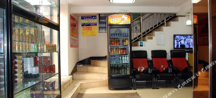 OYO好运来宾馆(牡丹江火车站东一步行街店)图片