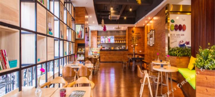 两江盛锦酒店(重庆园博园地铁站店)图片