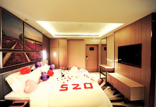 Lavande Hotel (Guilin Railway Station, Liangjiang Sihu) Hotel Overview